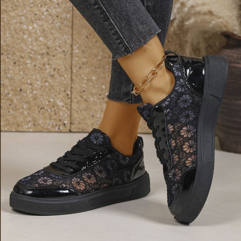 Übergrößen-Sneaker mit Lochmus – Casual Sneaker Low Bewertung und Preis