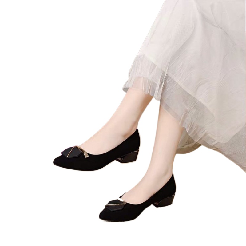2026 Modische Damen-Flats: Ele – Dress Shoe Pointed Bewertung und Preis